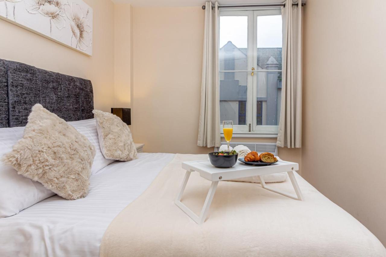 Guest Homes - Trinity Flat Worcester Eksteriør billede