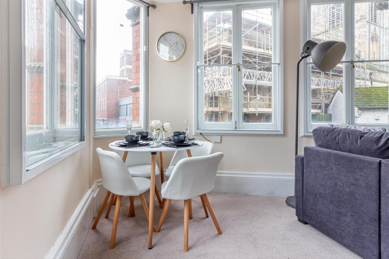 Guest Homes - Trinity Flat Worcester Eksteriør billede